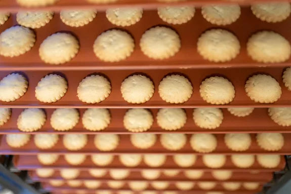 Biscuits apéritifs au Fromage de Vache Tomme des Pyrénées et Poivre noir
