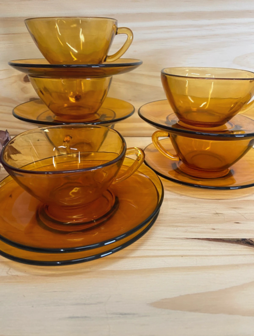 Tasses avec Soucoupes VERECO