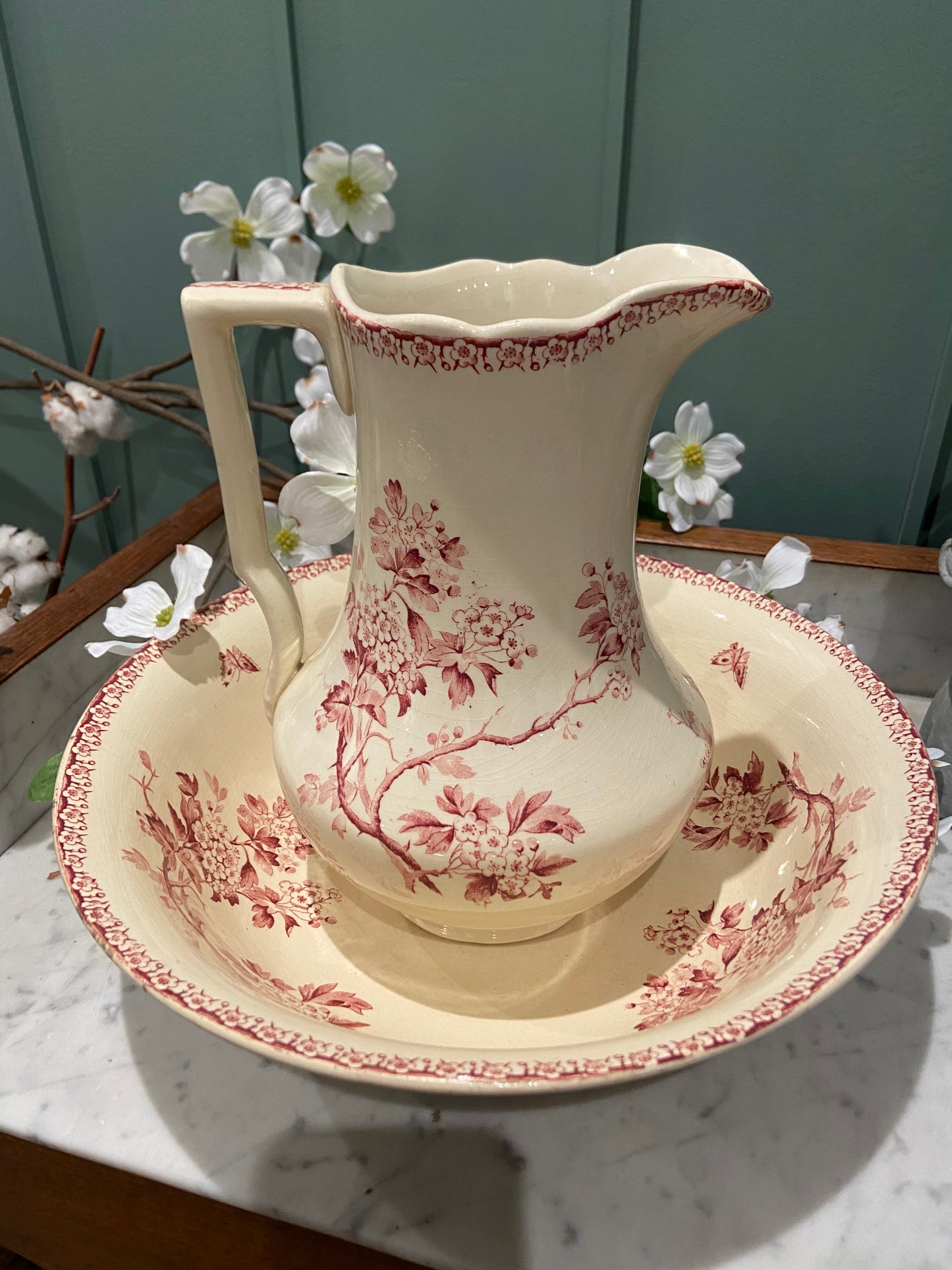 Broc et cuvette en porcelaine de Gien