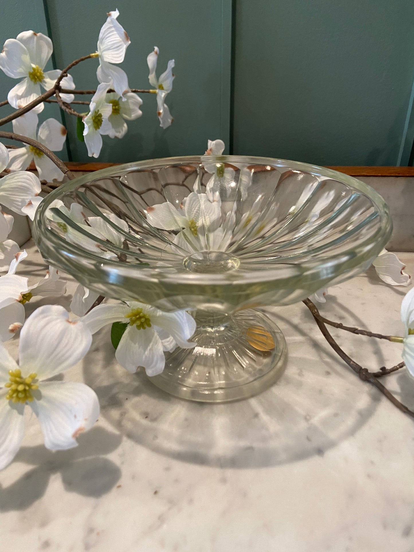 Coupe à fruits en verre épais sur pied