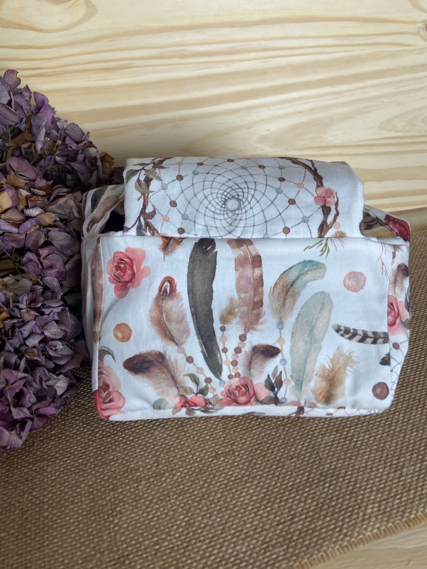 Ensemble sac, couche, lingettes et bavoir