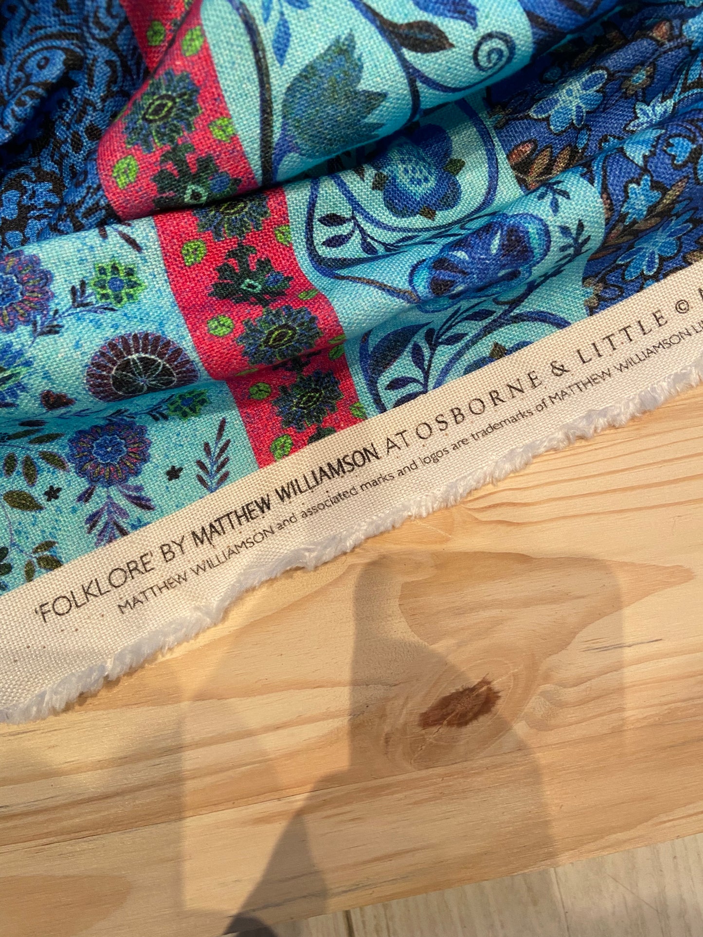 Chute de Tissu "FOLKLORE"