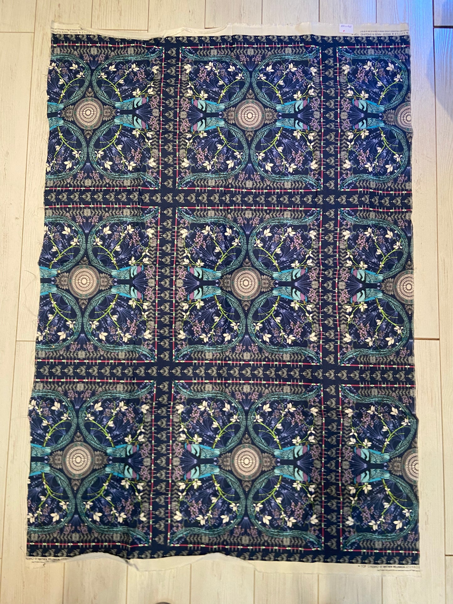 Chute de Tissu "LIREBIRD"