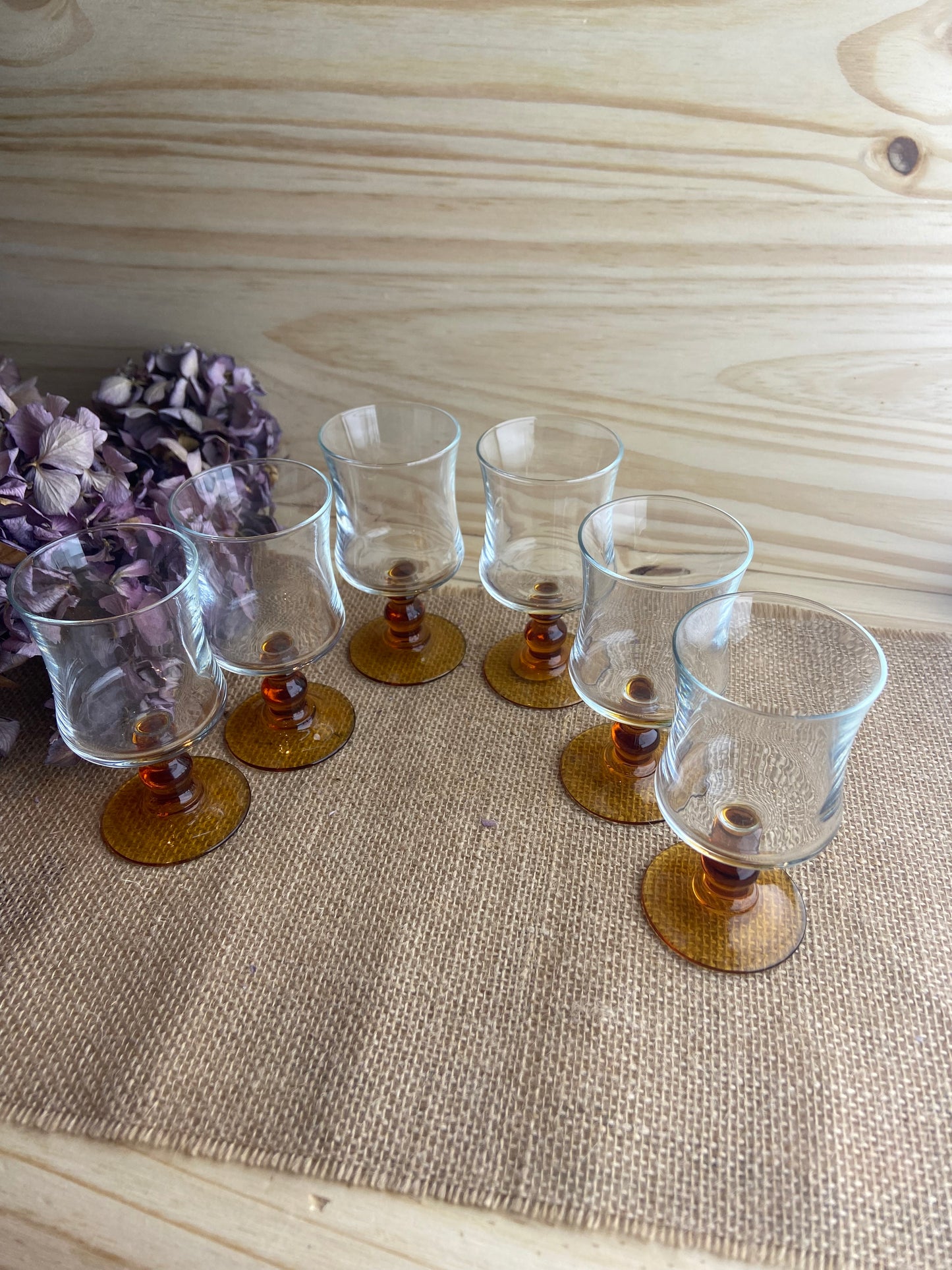 Lot de 6 verres à pied – Pied ambré – Style vintage