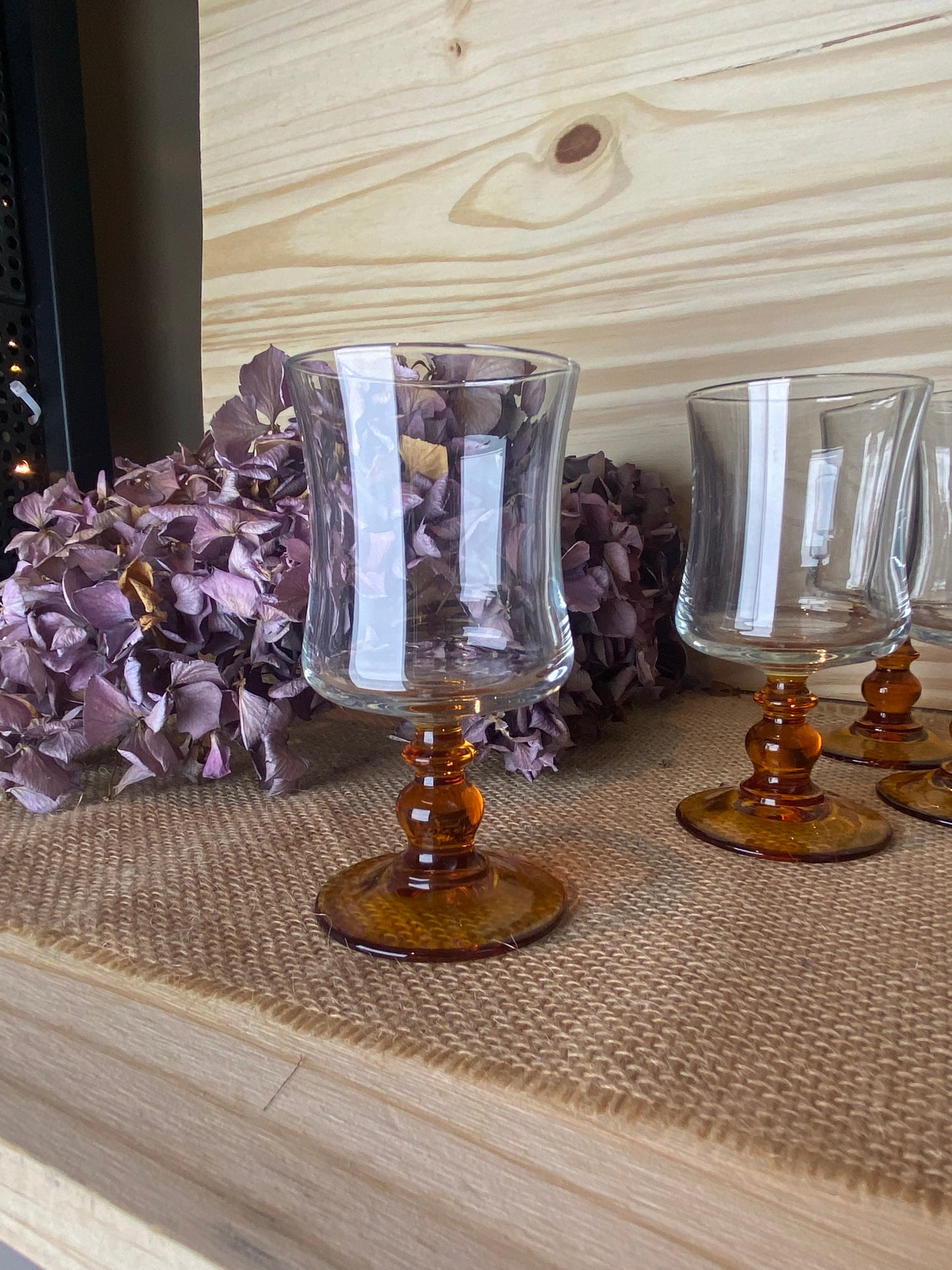 Lot de 6 verres à pied – Pied ambré – Style vintage