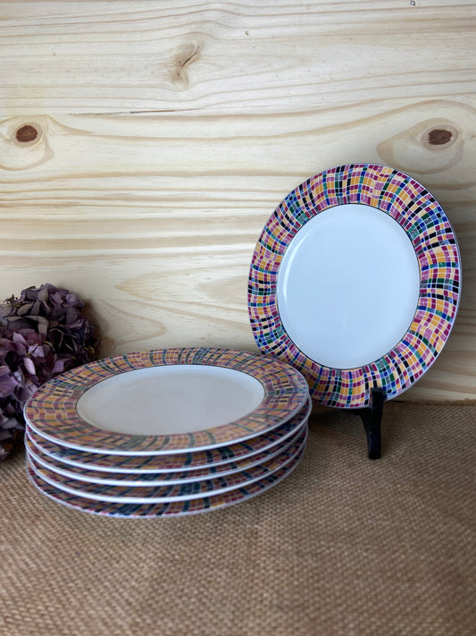 Assiettes en Porcelaine – Motif Mosaïque Multicolore