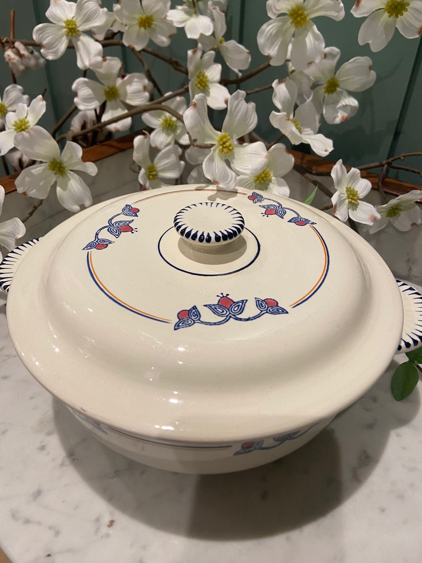 Soupière en faïence de Trégastel