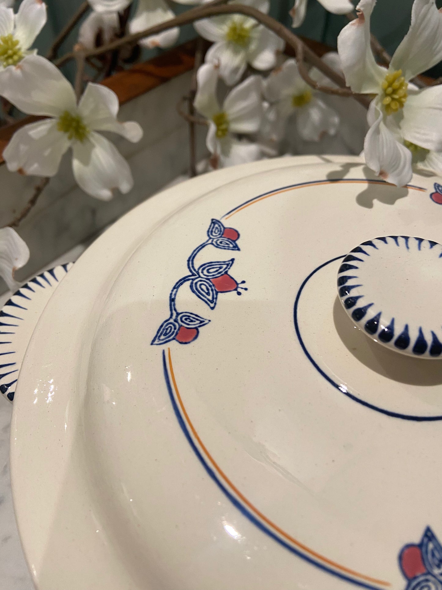 Soupière en faïence de Trégastel