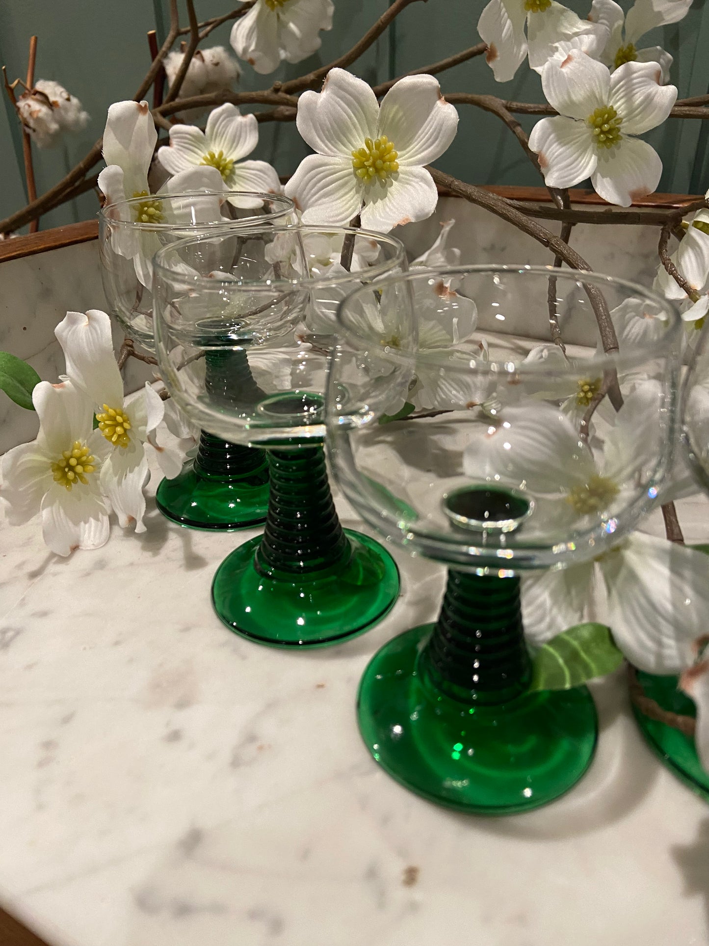 Verres à pied épais vert alsacien