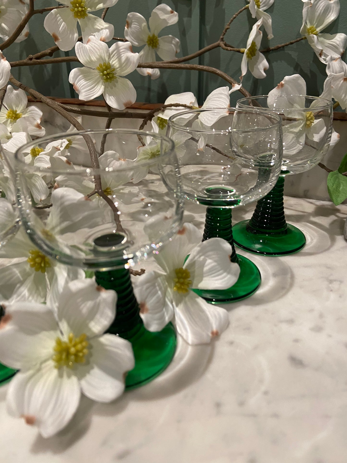 Verres à pied épais vert alsacien