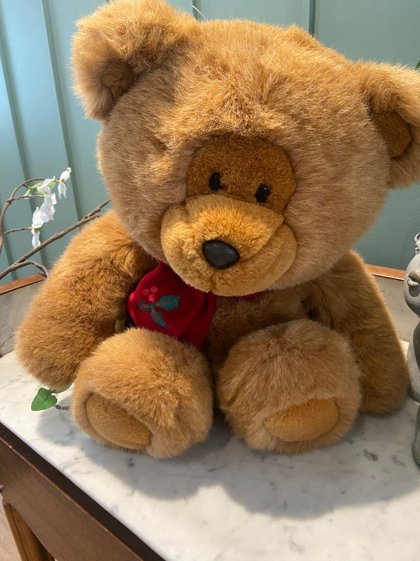 Grand ours en peluche