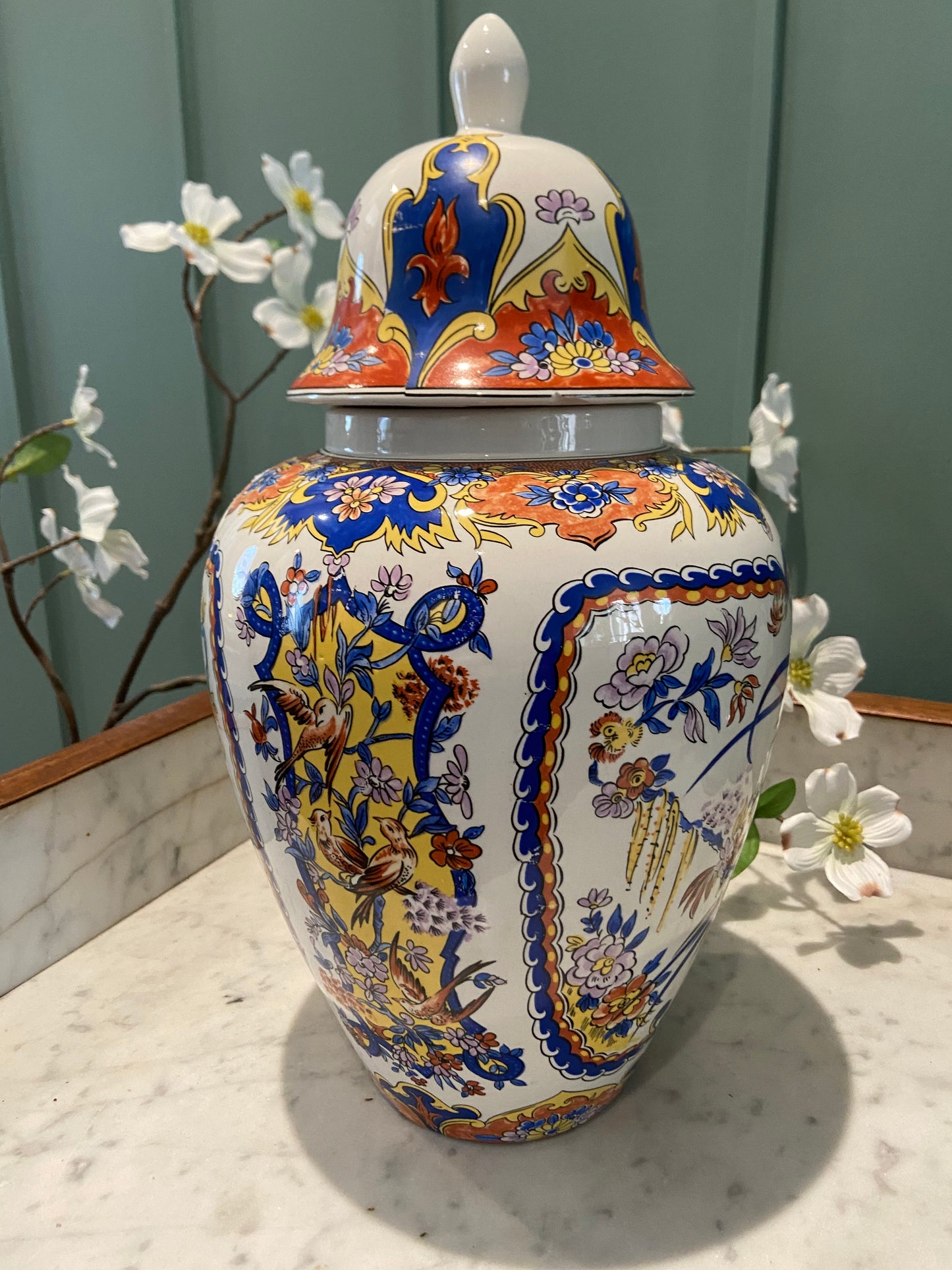Grande potiche décorative
