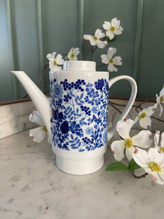 Cafetière en porcelaine