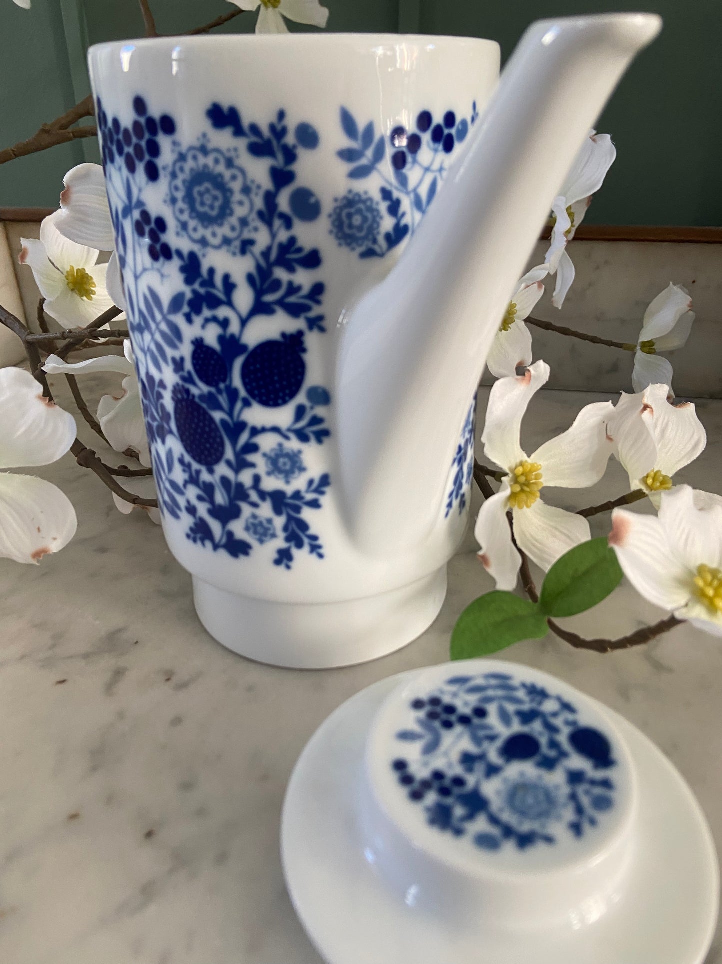 Cafetière en porcelaine