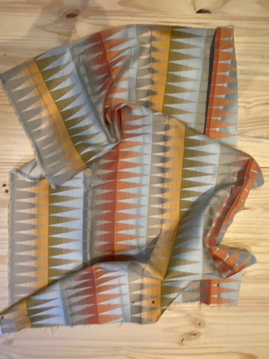 Chute de Tissu "IKAT"